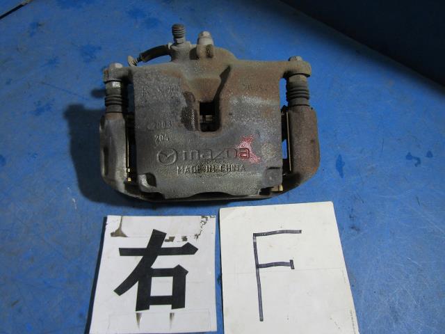 【中古】中古部品 アクセラ BM5FS 右フロントキャリパー 【3330900100-001661502744330】