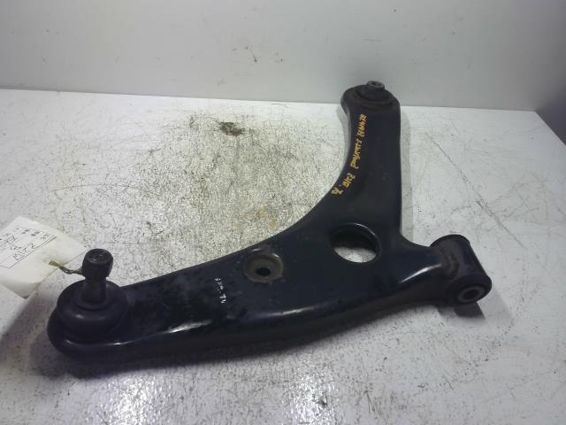 【中古】中古部品 コルトプラス Z21W 右フロントロアアーム 【3310160100-220219000351720】