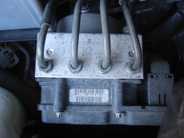 【中古】中古部品 ムーヴ L175S ABSアクチュエーター 【3310210100-001560180542500】