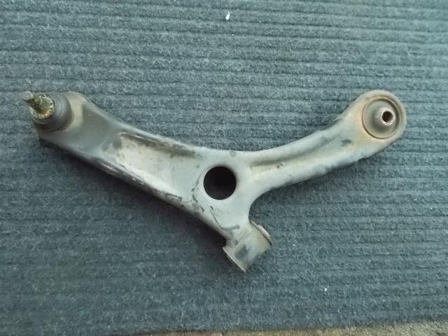 【中古】中古部品 ワゴンR MH23S 右フロントロアアーム 【3310210100-001591502751720】
