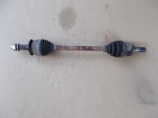 【中古】中古部品 スペーシア MK32S 左フロントドライブシャフト 【3310210100-001696408342200】