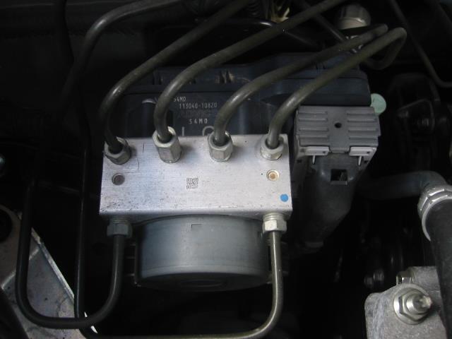 【中古】中古部品 デリカD2 MB15S ABSアクチュエーター 【3310210100-001541802542500】