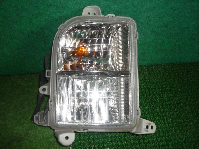 【中古】中古部品 ムーヴ L152S 右フォグランプ 【3330370100-001619751310850】