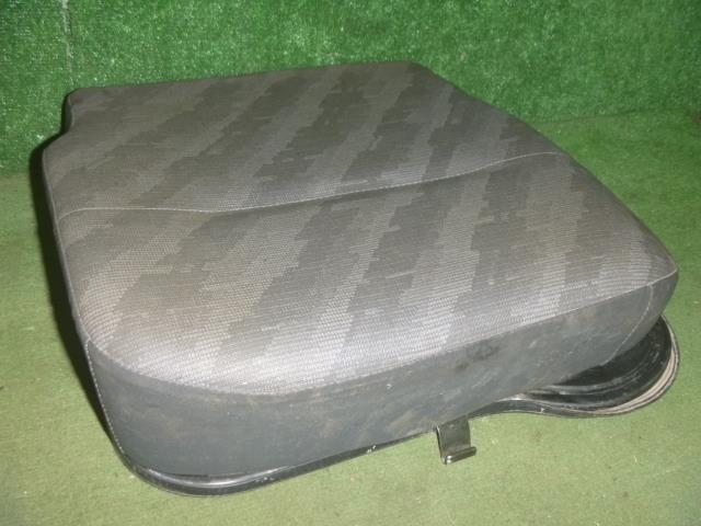 【中古】中古部品 キャリィ DA65T アシスタントシート 【3330370100-0002230001706...