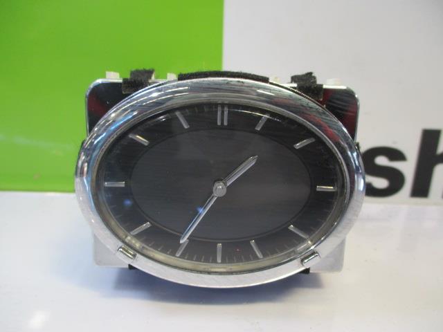 【中古】中古部品 フーガ Y50 時計 【3330530100-000004782868050】