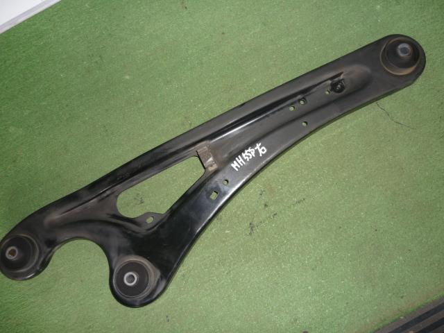 【中古】中古部品 ワゴンR MH55S 右リアロアアーム 【3330370100-001640277751820】