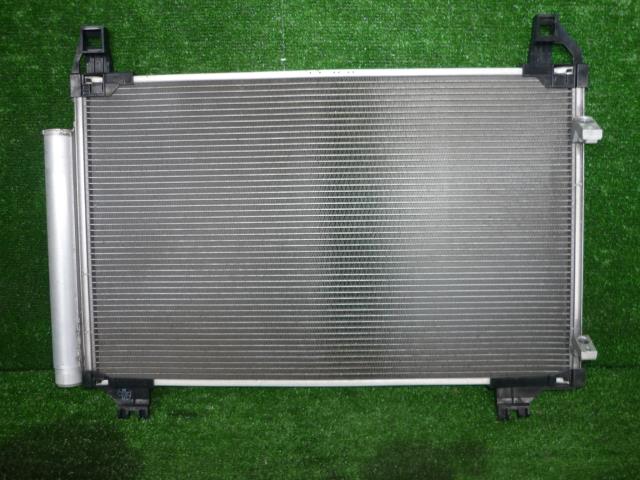 【中古】中古部品 ヴィッツ KSP130 コンデンサー 【3330370100-001545811760600】