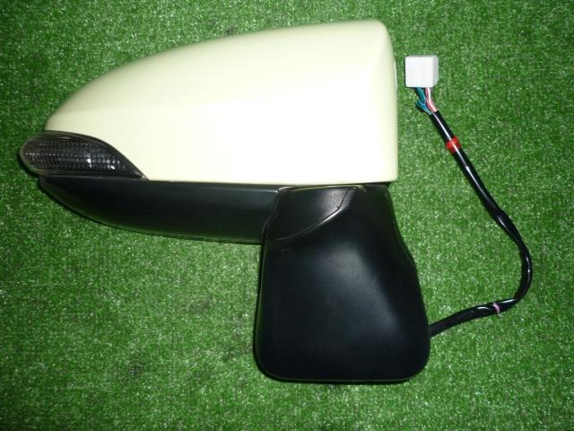 【中古】中古部品 ポルテ NCP145 右サイドミラー 【3330370100-001510713813500】