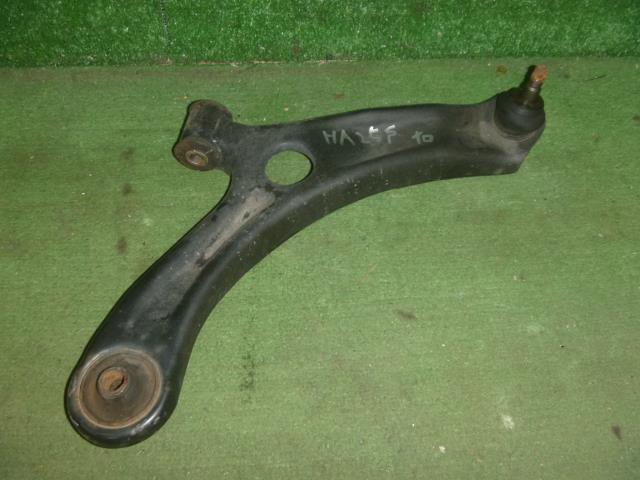 【中古】中古部品 アルト HA25S 右フロントロアアーム 【3330370100-000213028251720】