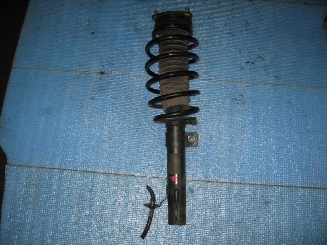 【中古】中古部品 デミオ DY5W 右フロントストラット 【3340240100-001003920350110】