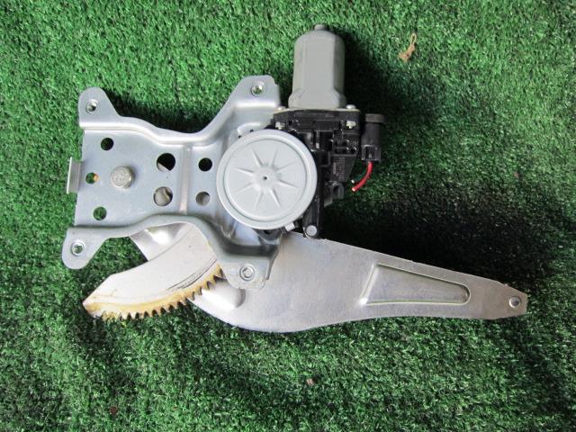 【中古】中古部品 ラパン HE22S 右リアドアレギュレータ・モーター 【3340240100-001590136013320】