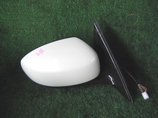 【中古】中古部品 スカイライン V36 右サイドミラー 【3340240100-001497073513500】
