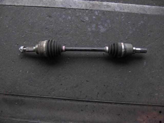 【中古】中古部品 アルト HA25S 左フロントドライブシャフト 【3340240100-001407378542200】