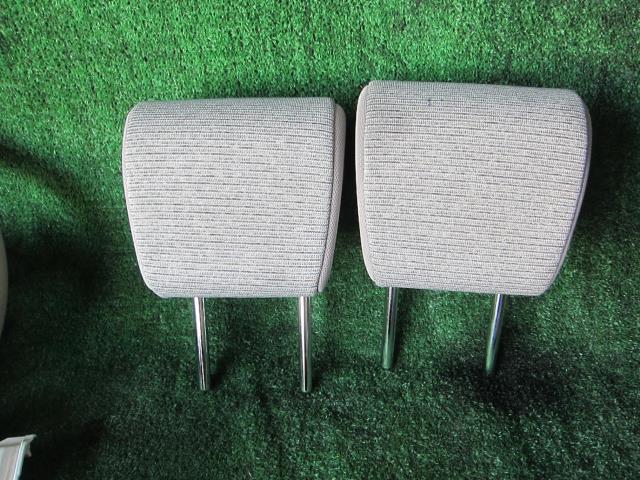 【中古】中古部品 ミラトコット LA550S ヘッドレスト 【3340240100-213000010677400】