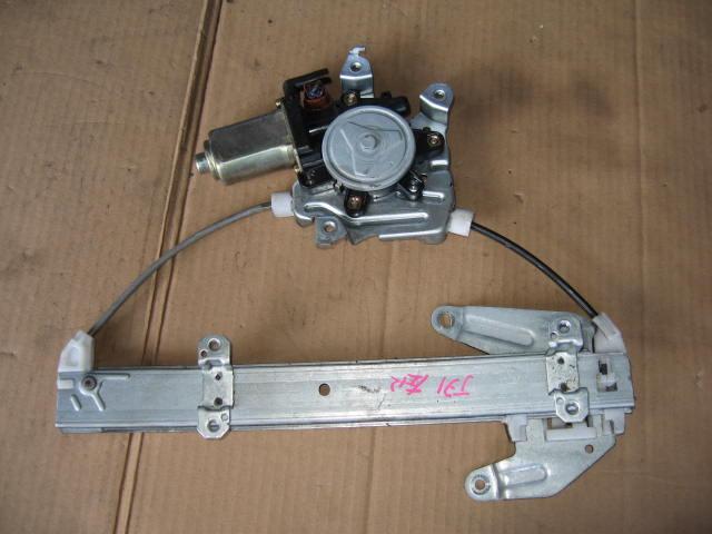 メーカー 日産 車名 ティアナ 型式類別 11736-0033 グレード 2300 230JM 認定型式 UA-J31 車両タイプ 4ドアセダン 年式 H15/5 シフト 駆動 通称型式 エンジン型式 VQ23-DE ミッション型式 アクスル型式 車体色 パール 車体色No QX1 トリム色No C 走行距離(Km) 180,000 メーカー純正品番 部品メーカー品番 保証 0ヶ月/0km 付加情報 モーター付; ☆ 商品情報 ※純正番号およびモデル番号は参考としてください。※リビルト部品を購入される際のお願い【再生部品】と表示されているものをリビルト部品と呼んでいます。リビルト部品の場合には、交換時に取り外した部品をご返却していただく場合があります。詳しくはこちら※大物商品(ドア・ボンネット・バンパー等)は個人宅への配送ができない場合がございます。その場合、最寄りの配送業者支店止め等の対応となりますので、あらかじめご了承ください。 ページ上部へ【中古】中古部品 ティアナ J31 左リアドアレギュレータ・モーター 【3340240100-001076301013420】
