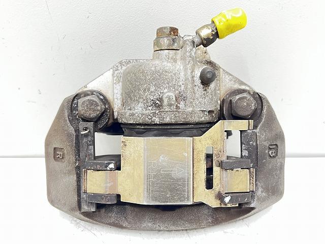【中古】中古部品 サンバー KV3 右フロントキャリパー 【3310070100-000334351944330】