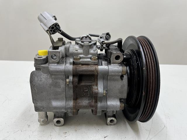 【中古】中古部品 カローラレビン AE110 A/Cコンプレッサー 【3310070100-000377963560700】