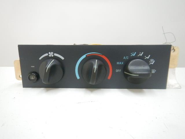 【中古】中古部品 シボレー カマロ CF43A A/Cスイッチパネル 【3310070100-000194267460900】