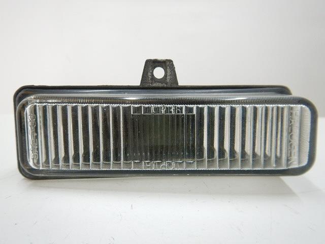 【中古】中古部品 シボレー カマロ CF43A 右フォグランプ 【3310070100-000667625510850】