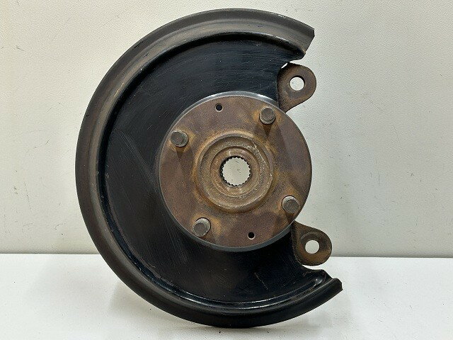 【中古】中古部品 アクティ HA4 左フロントナックルハブ 【3310070100-000339429844340】