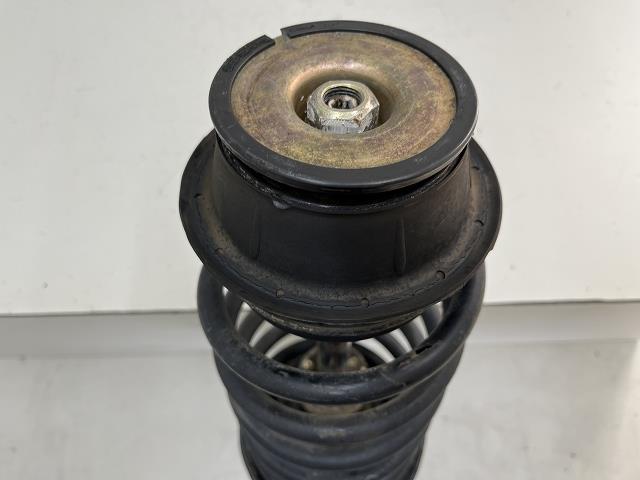 【中古】中古部品 VW コラード 50PG 左フロントストラット 【3310070100-000636835450210】 2