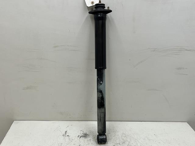 【中古】中古部品 BMW 3シリーズ A20 左リアショックアブソーバー 【3310070100-000657451750800】