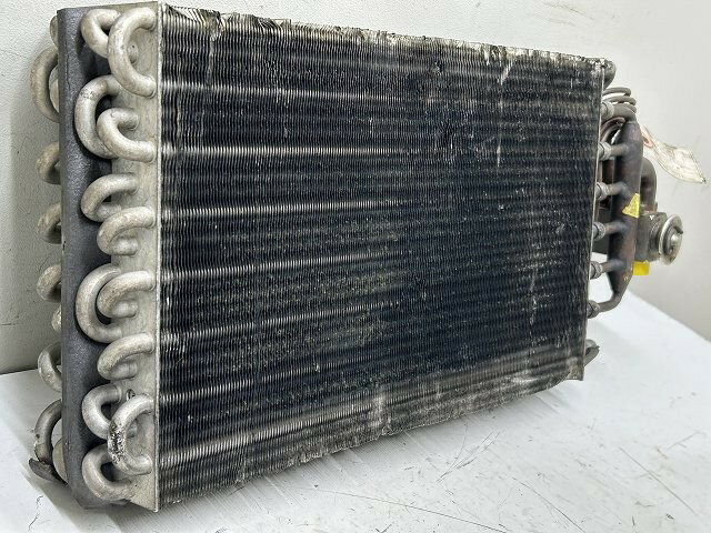 【中古】中古部品 BMW 5シリーズ HD25 A/Cクーリングユニット 【3310070100-000260284560800】