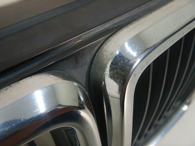 【中古】中古部品 BMW 7シリーズ G35 ラジエータグリル 【3310070100-000522895410400】