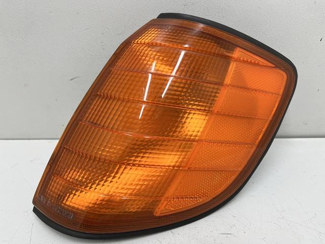 【中古】中古部品 ベンツ Sクラス 140051 左クリアランスランプ 【3310070100-000140947311100】