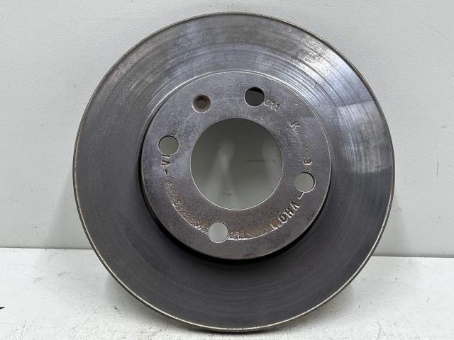 【中古】中古部品 VW ゴルフ 19RV フロントディスクローター 【3310070100-000017325744390】
