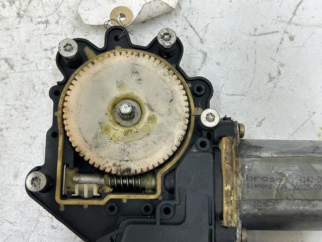 ����š�������� VW ����� 1H2E ���ե���ȥɥ��쥮��졼�����⡼���� ��3310070100-000623248513220��