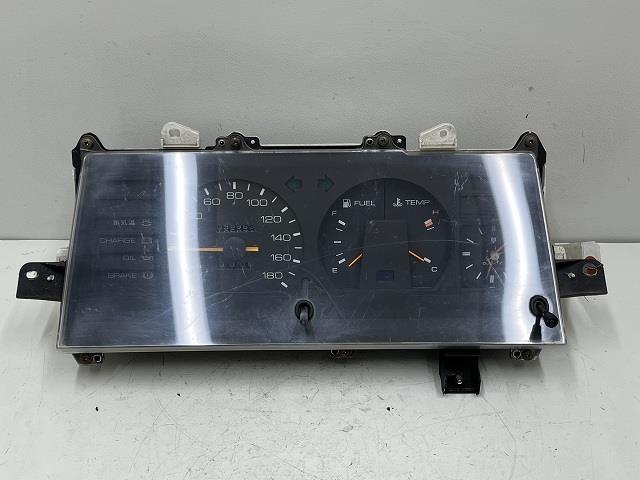 【中古】中古部品 カローラ AE81 スピードメーター 【3310070100-000561977561400】