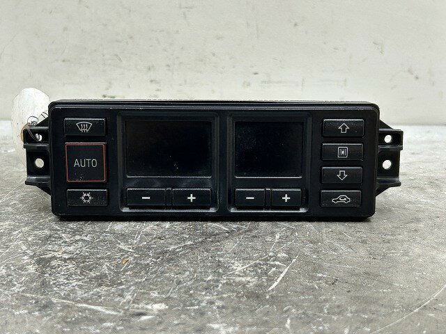 【中古】中古部品 アウディ A3 8LAGN A/Cスイッチパネル 【3310070100-000657667560900】