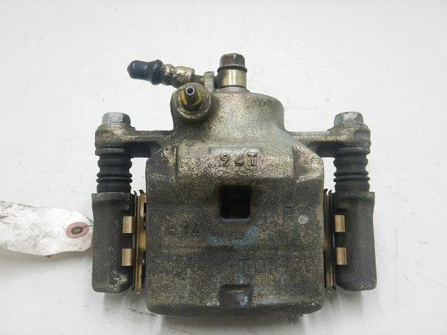 【中古】中古部品 アルト CL11V 右フロントキャリパー 【3310070100-000122856744330】