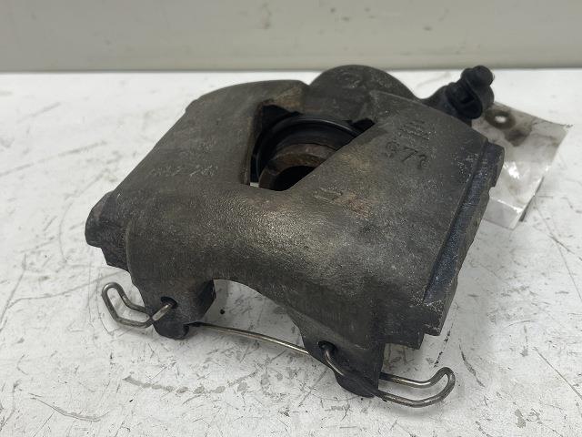 【中古】中古部品 オペル アストラ XD202 左フロントキャリパー 【3310070100-000162031144360】
