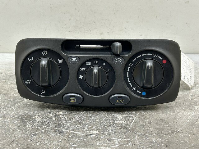 【中古】中古部品 ラウム EXZ10 A/Cスイッチパネル 【3310070100-000516686360900】