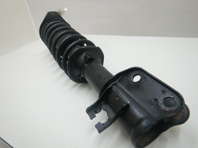 【中古】中古部品 ワゴンR CT21S 左フロントストラット 【3310070100-000479305750210】