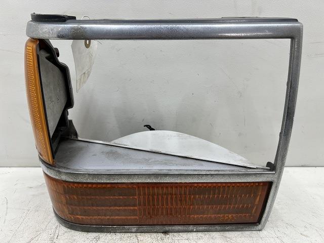 【中古】中古部品 フォード エクスプローラー FMUX4 右ライトリム 【3310070100-000380940810820】