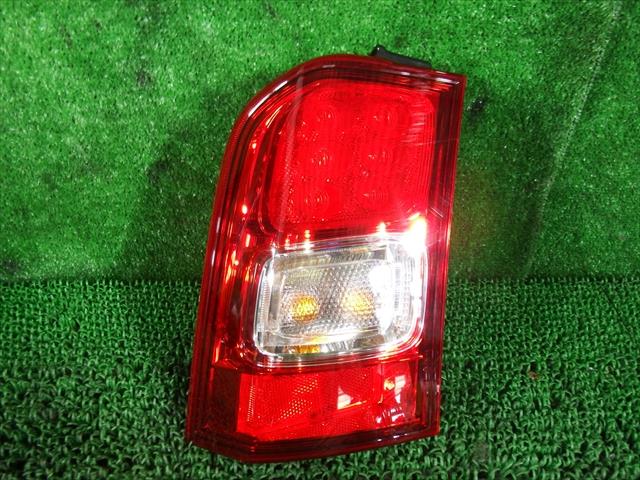 【中古】中古部品 イグニス FF21S 左テールランプ 【3330240100-000183078715600】