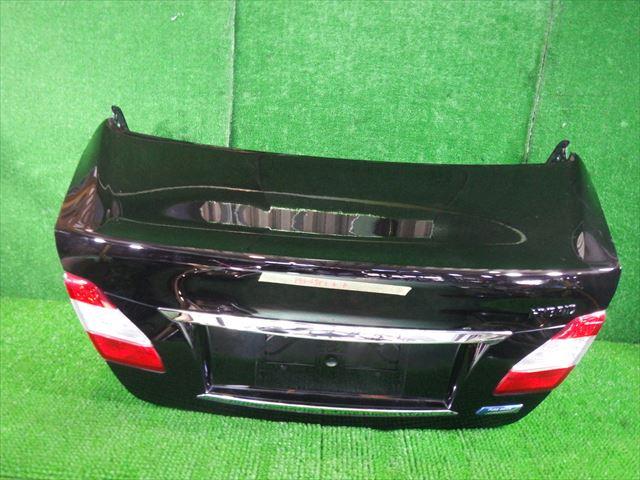 【中古】中古部品 フーガ HY51 トランクリッド 【3330240100-000193069815300】