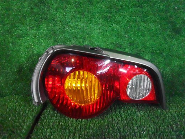 【中古】中古部品 BMW Z4 BT25 左テールランプ 【3330240100-000213044915600】