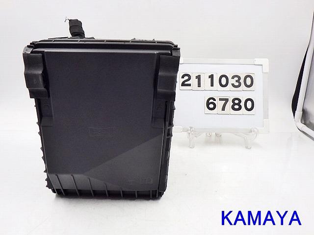 【中古】中古部品 VW パサートヴァリアント 3CCAX ヒューズボックス 【3330890100-000021103067800】