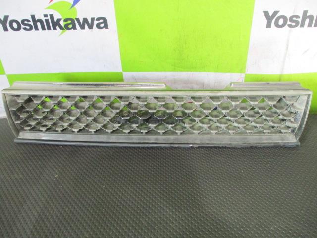 【中古】中古部品 カローラレビン AE92 ラジエータグリル 【3330530100-000004621010400】