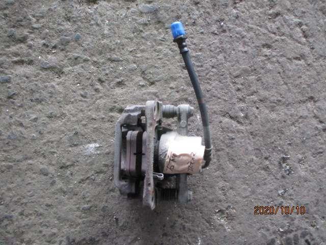 【中古】中古部品 エスティマ ACR55W 右リアキャリパー 【3330220100-001635142044430】