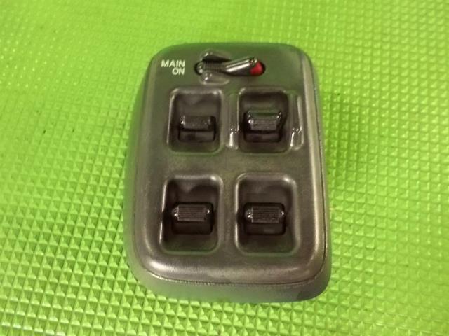 【中古】中古部品 ライフ JA4 パワーウインドウスイッチ 【3340220100-001100511661900】