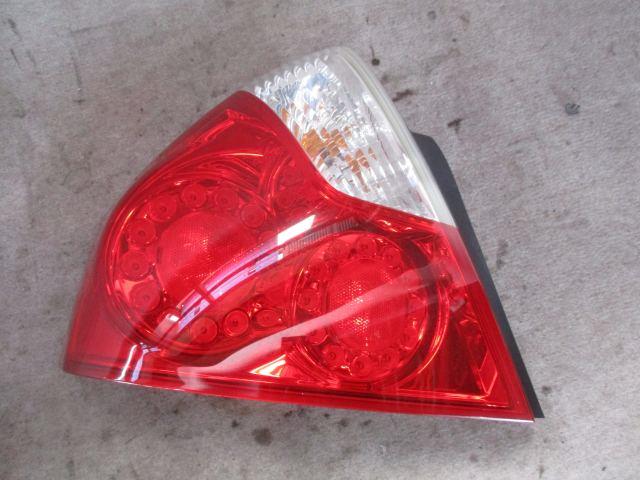 【中古】中古部品 フーガ PY50 左テールランプ 【3330220100-001497453315600】