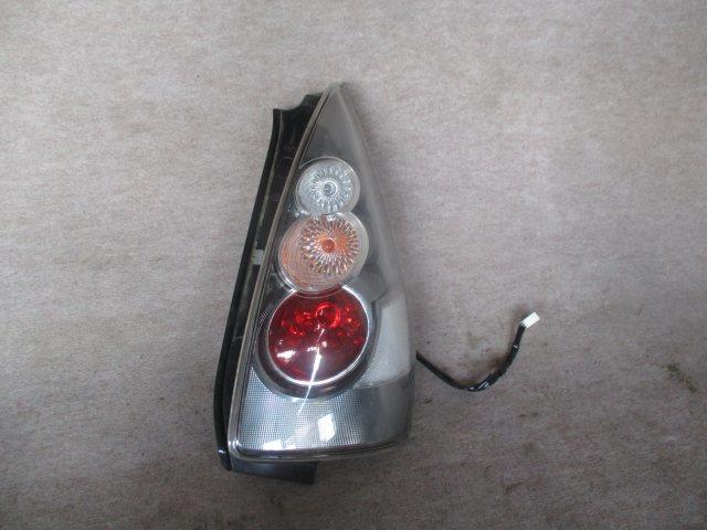 【中古】中古部品 プレマシー CREW 右テールランプ 【3330220100-001446065315500】