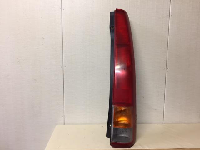 【中古】中古部品 ライフ JA4 右テールランプ 【3330430100-000805251915500】
