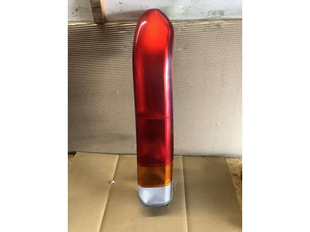【中古】中古部品 バモス HM2 右テールランプ 【3330430100-001571754415500】