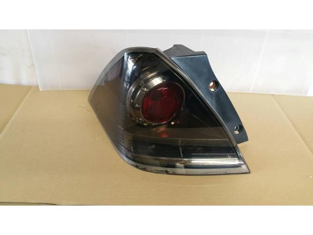 Rakuten - 【中古】中古部品 オデッセイ RB2 左テールランプ 【3330430100-001479757015600】
